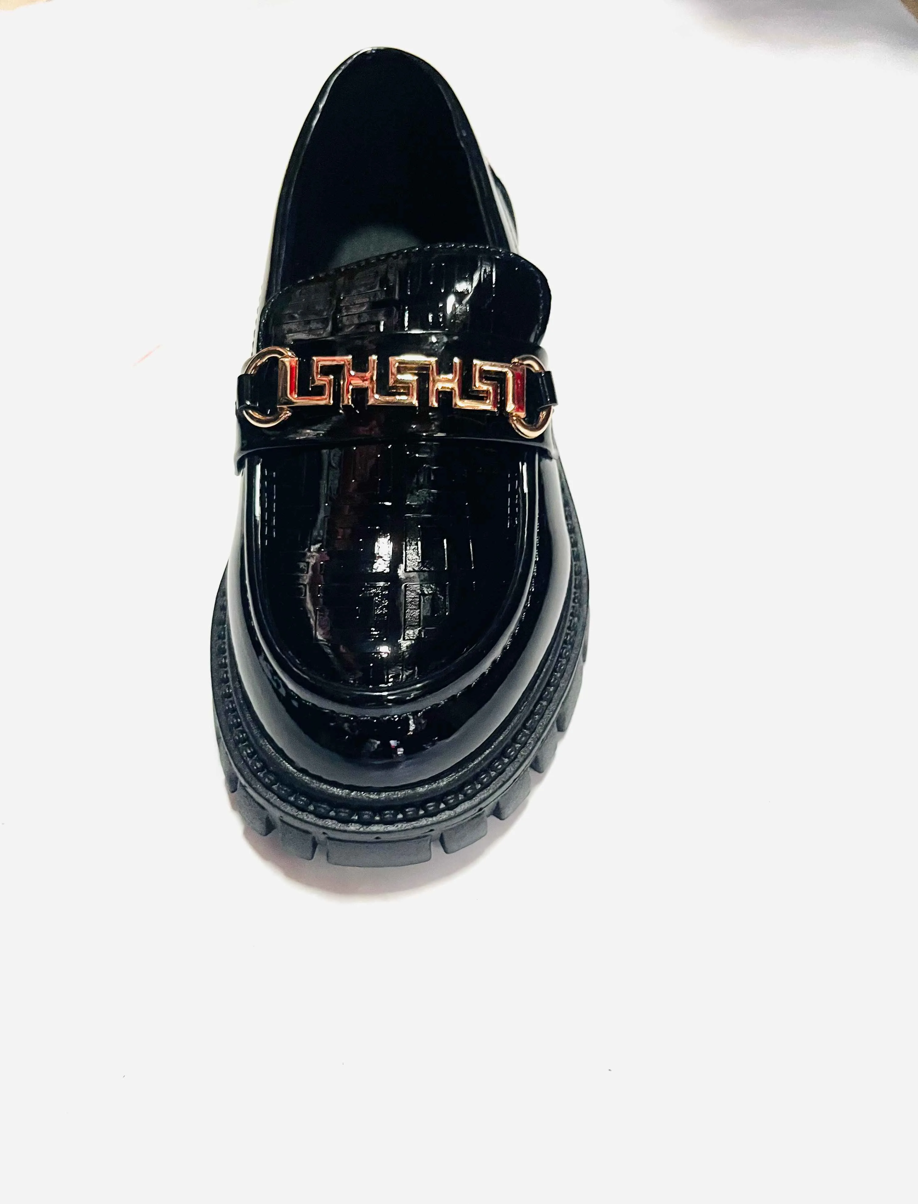Boys'/Girls' Black Croc-Embossed Patent Loafer with Gold Greek Key Chain