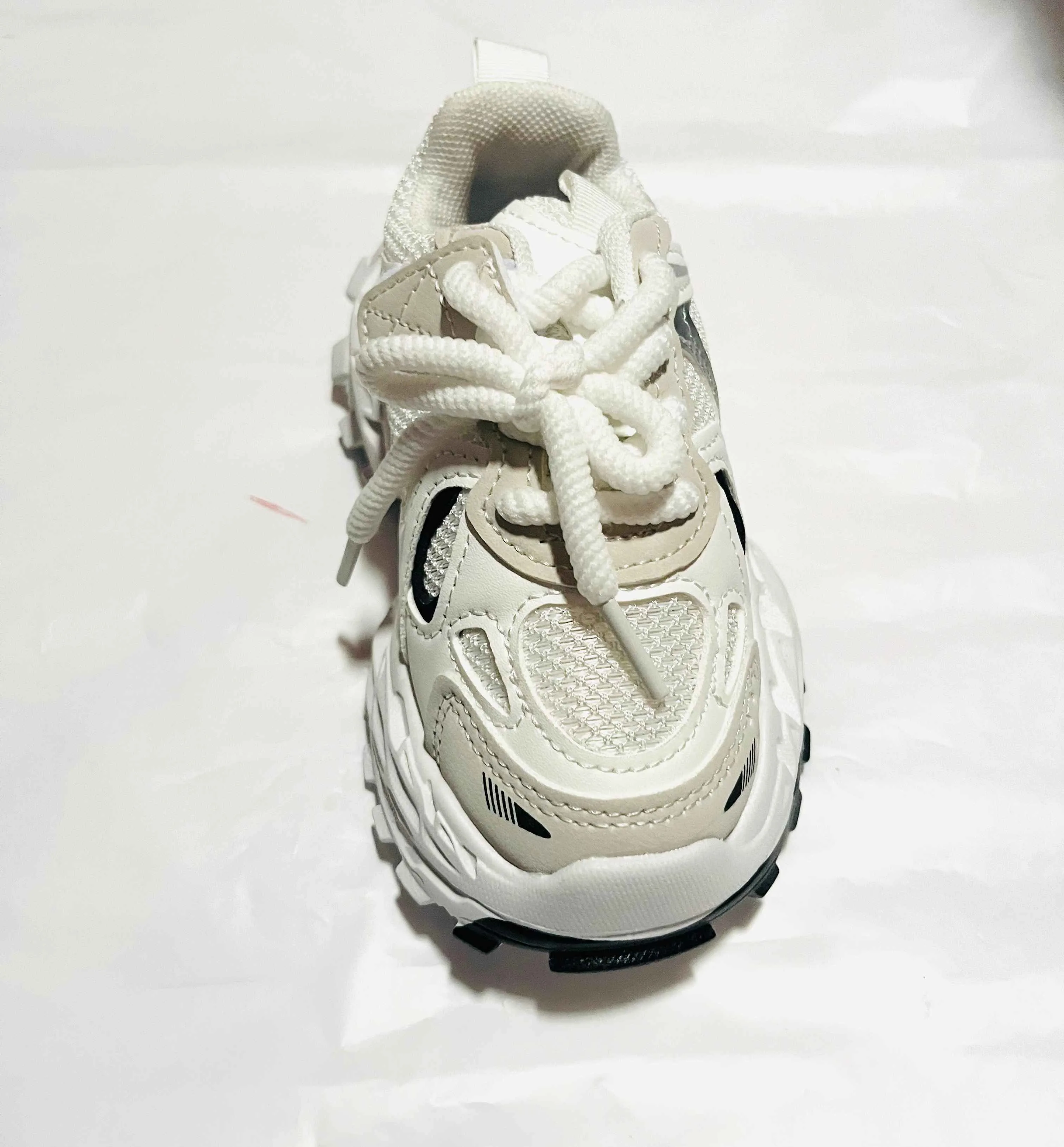 Chunky Dad Sneaker (White/Cream)