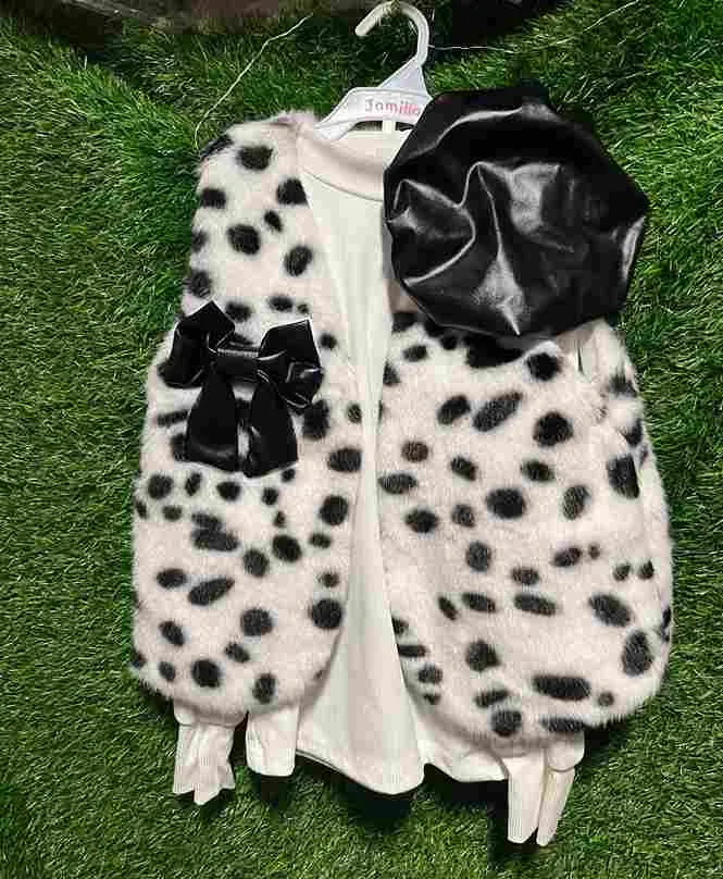 Dalmatian faux fur coat + inner dress + leather hat