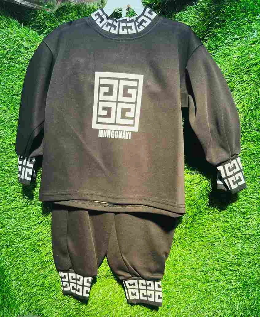 Black MNHGONAYI logo sweatshirt + matching jogger trousers set